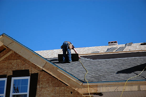 Roof Gutter Cleaning in Shorewood Forest, IN